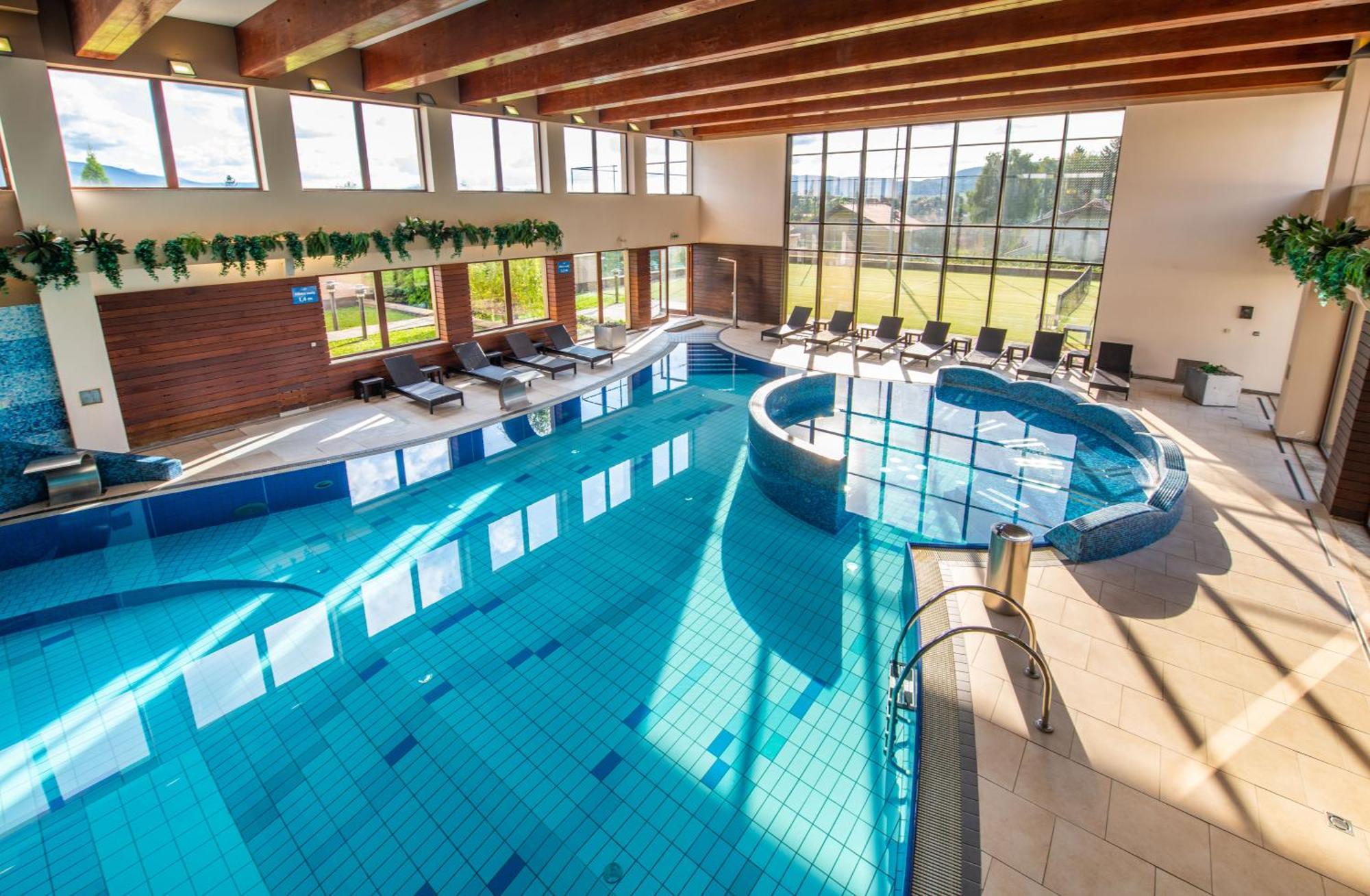 Wellness Hotel Diplomat Rajecke Teplice Exterior photo