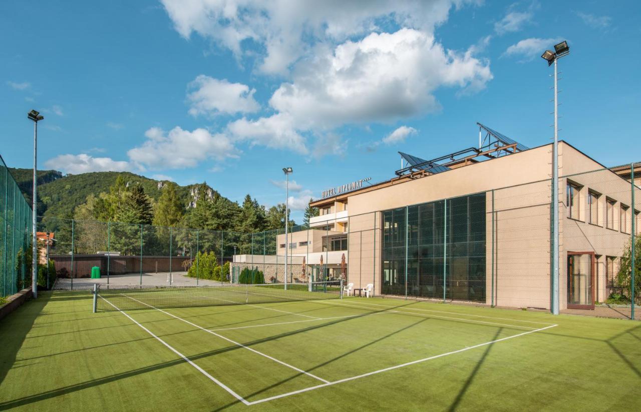 Wellness Hotel Diplomat Rajecke Teplice Exterior photo
